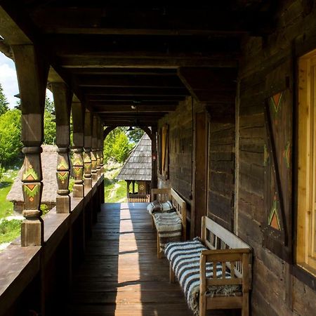 Raven'S Nest Hotell Sălciua de Jos Eksteriør bilde
