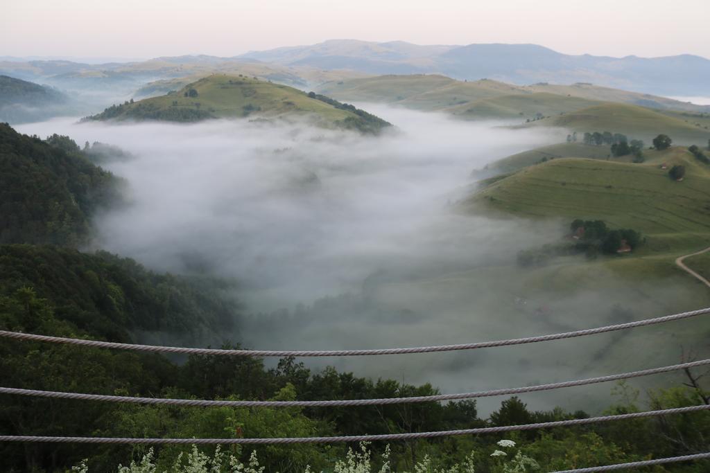 Raven'S Nest Hotell Sălciua de Jos Eksteriør bilde