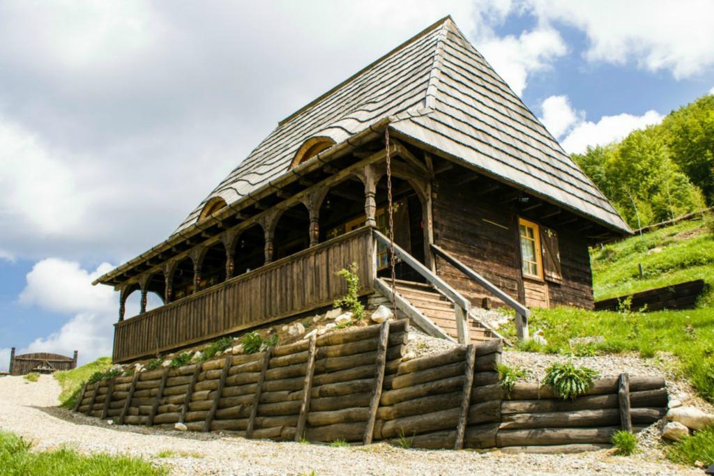 Raven'S Nest Hotell Sălciua de Jos Eksteriør bilde