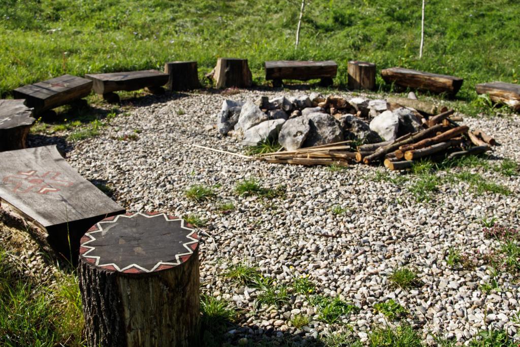 Raven'S Nest Hotell Sălciua de Jos Eksteriør bilde