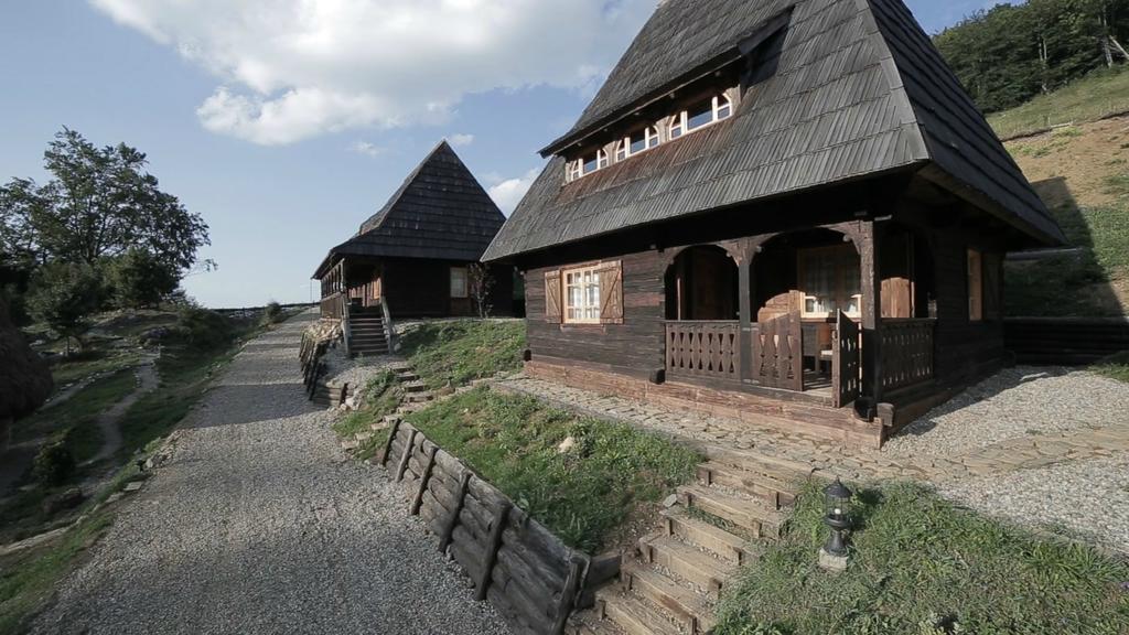 Raven'S Nest Hotell Sălciua de Jos Eksteriør bilde